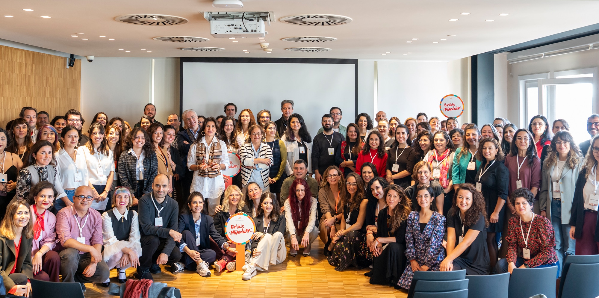 Suna’nın Kızları Dokuzuncu Büyük Topluluk Buluşmasında Bir Araya Geldi